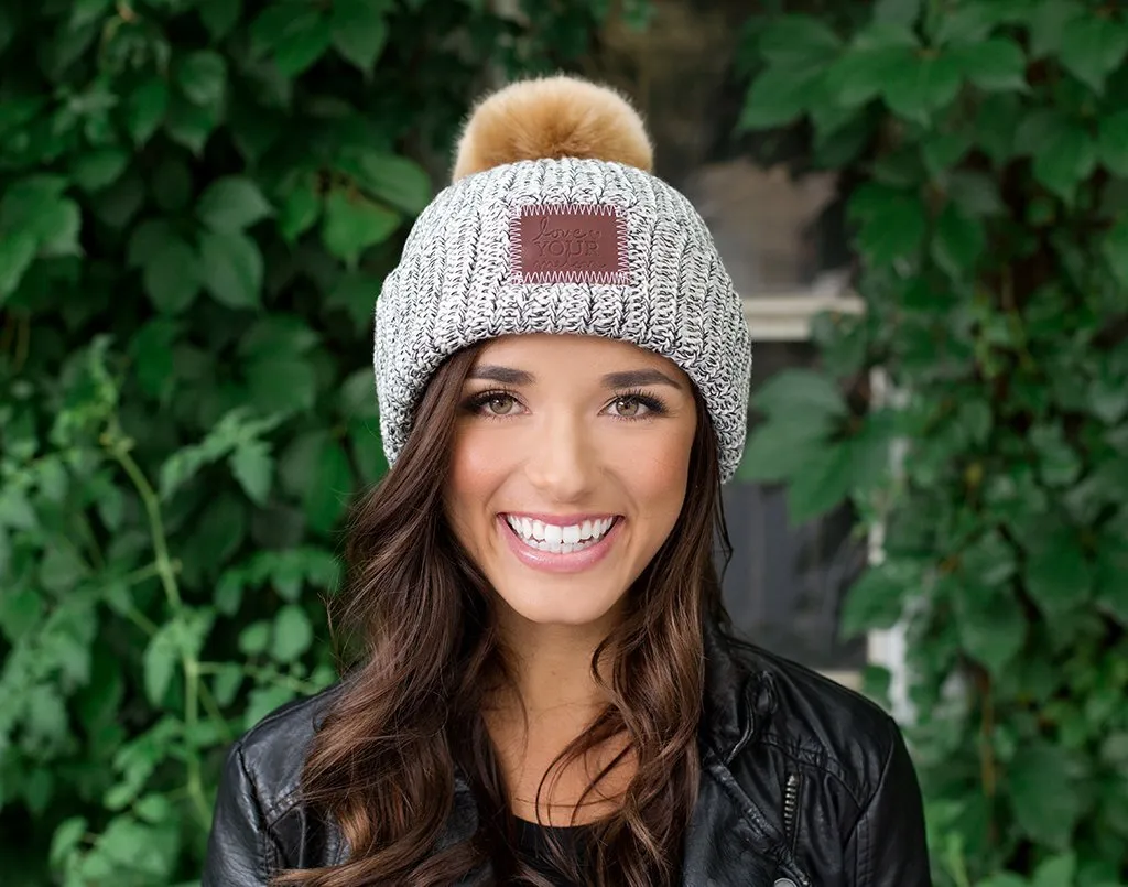 Black Speckled Pom Beanie (Natural Pom)