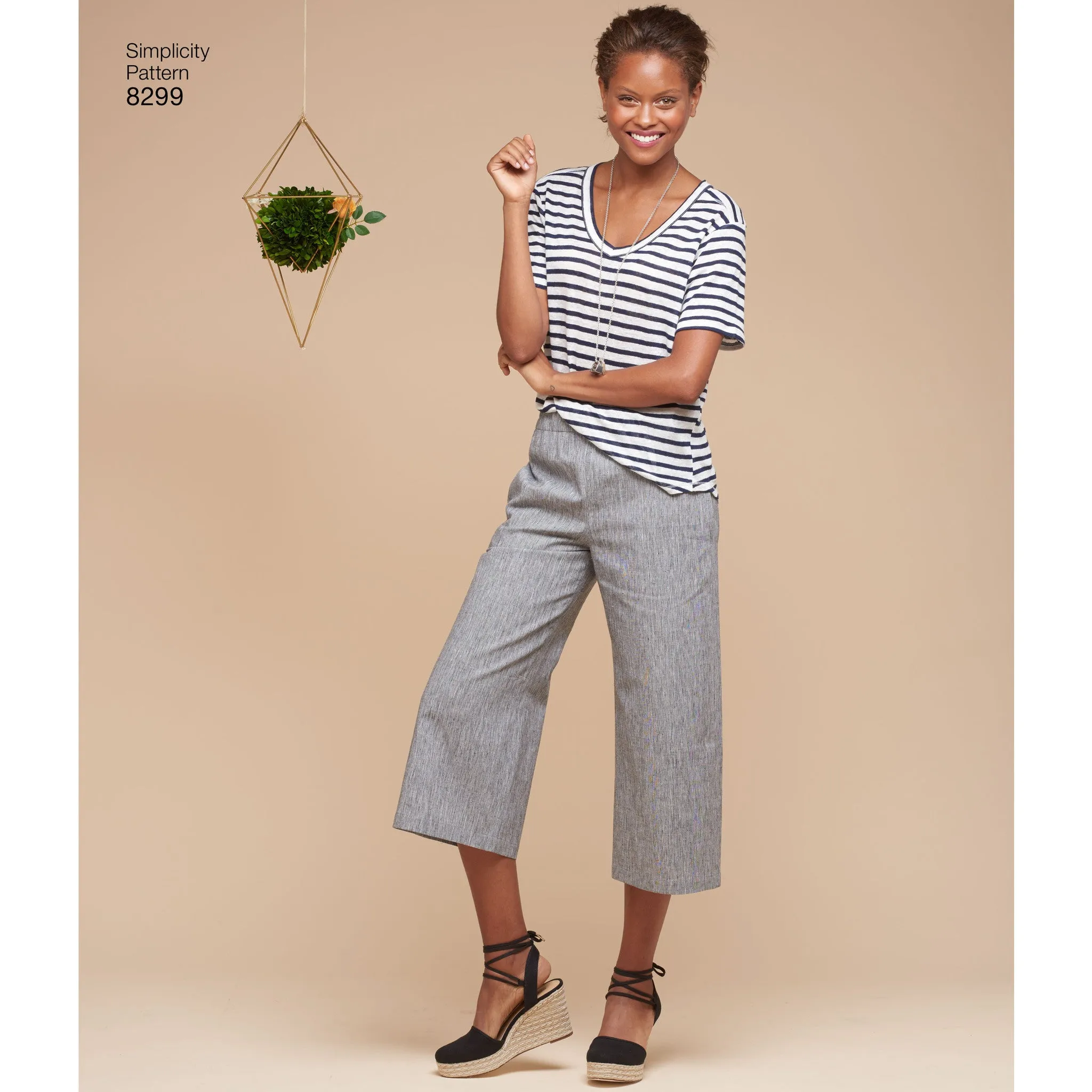 Simplicity Pattern 8299 misses skirts or trousers