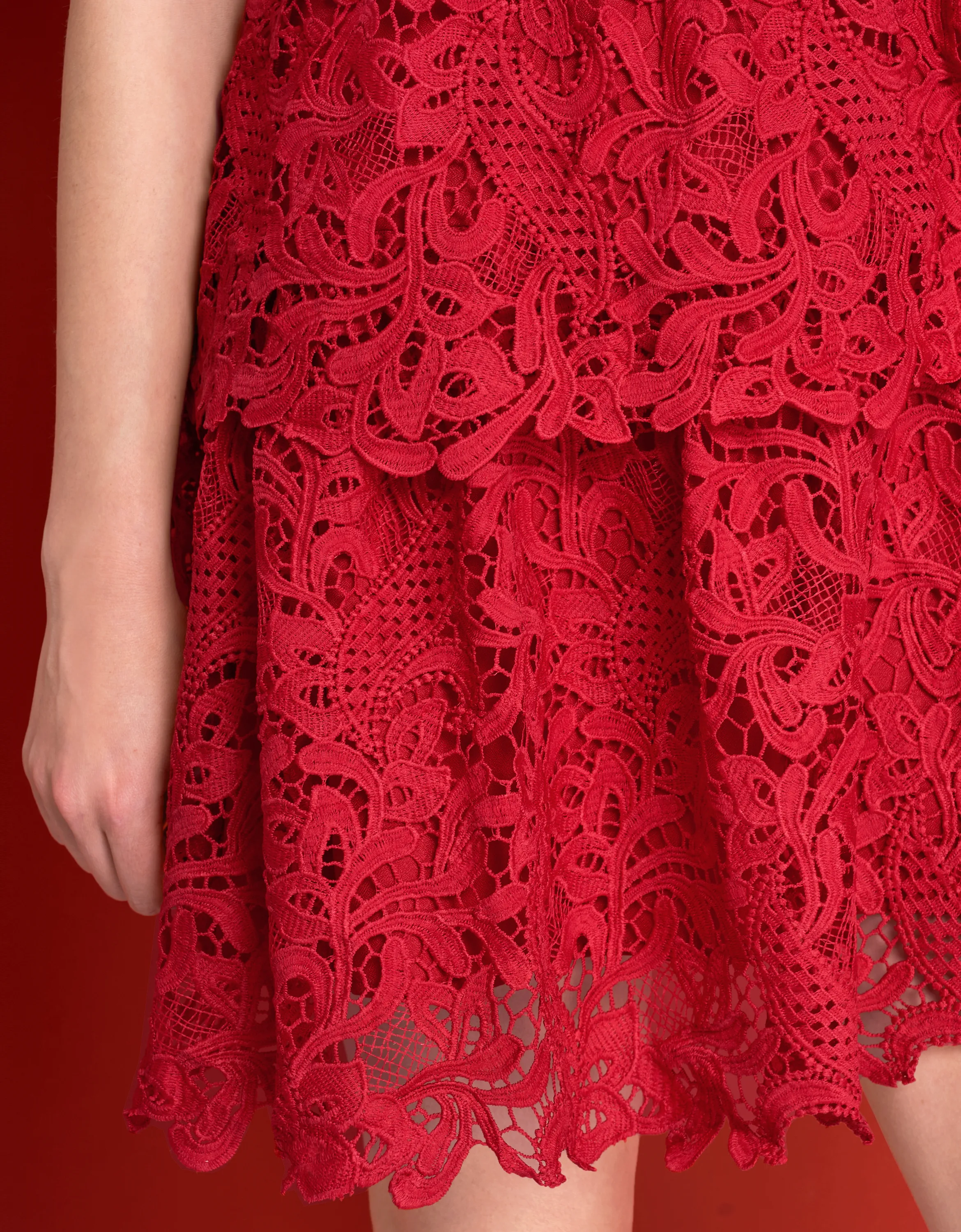 Square Neck Layered Skirt Lace Dress