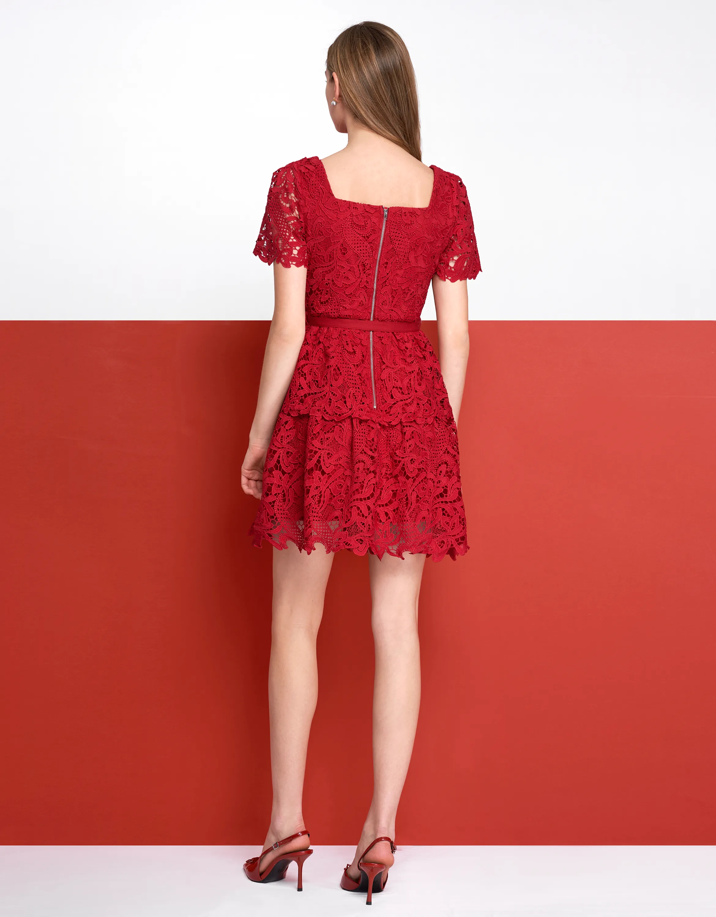 Square Neck Layered Skirt Lace Dress